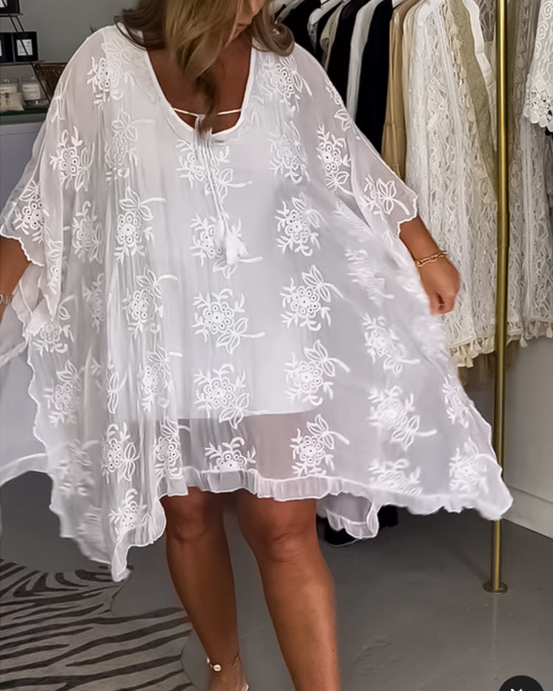 Einfarbiges lockeres Kleid