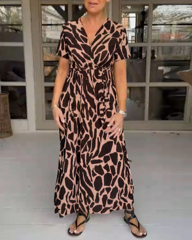 V-Ausschnitt Kurzarmkleid