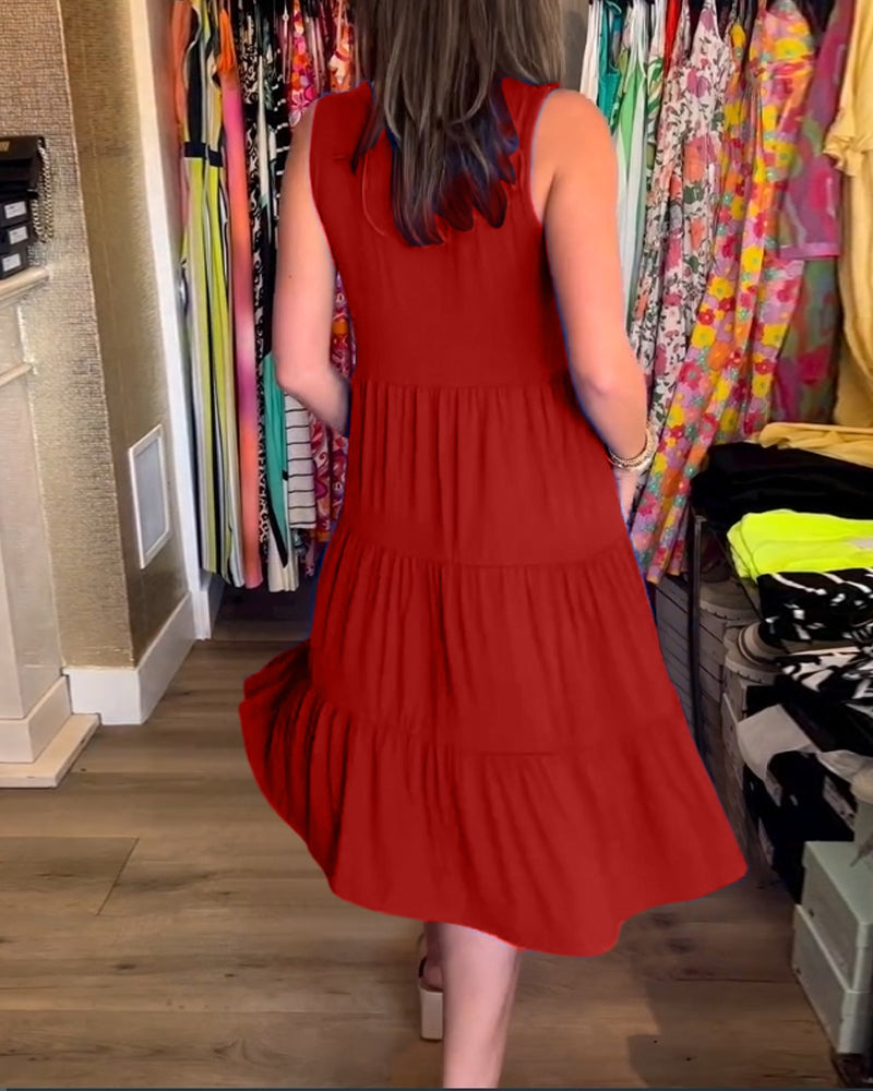 Faltendes ärmelloses lockeres Kleid