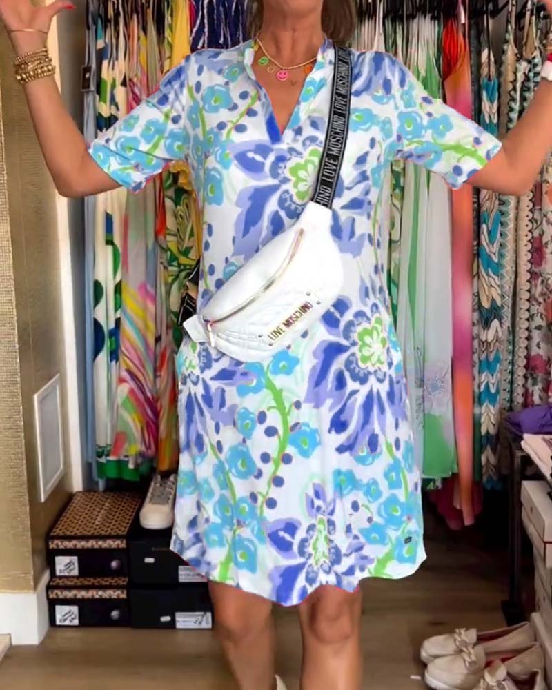 Kurzärmliges, florales V-Ausschnitt-Kleid