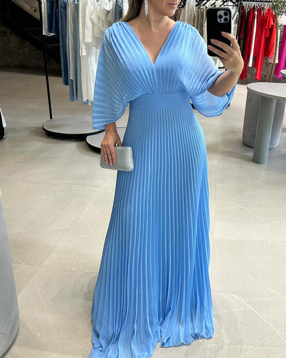 Faltenrock Kleid mit taillenbetonendem Schnitt