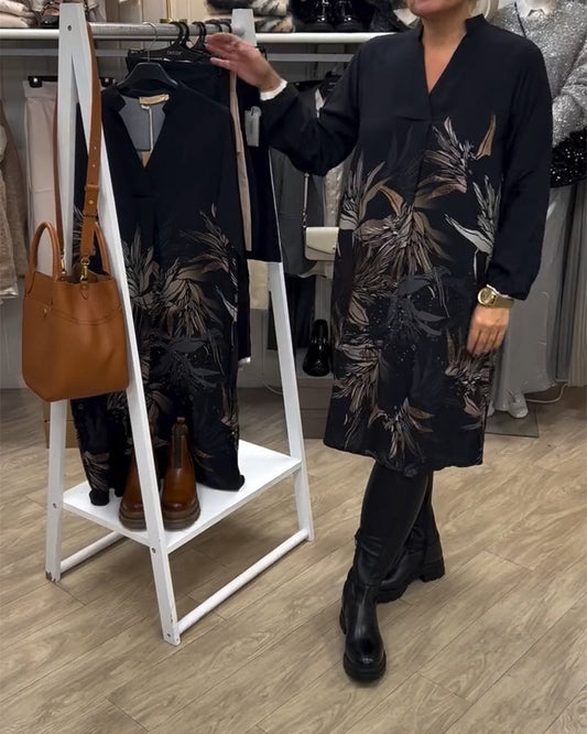 V-Ausschnitt Kleid mit Blattdruck und langen Ärmeln