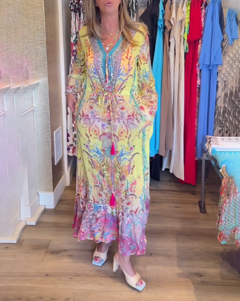 Langärmliges bedrucktes Resortkleid