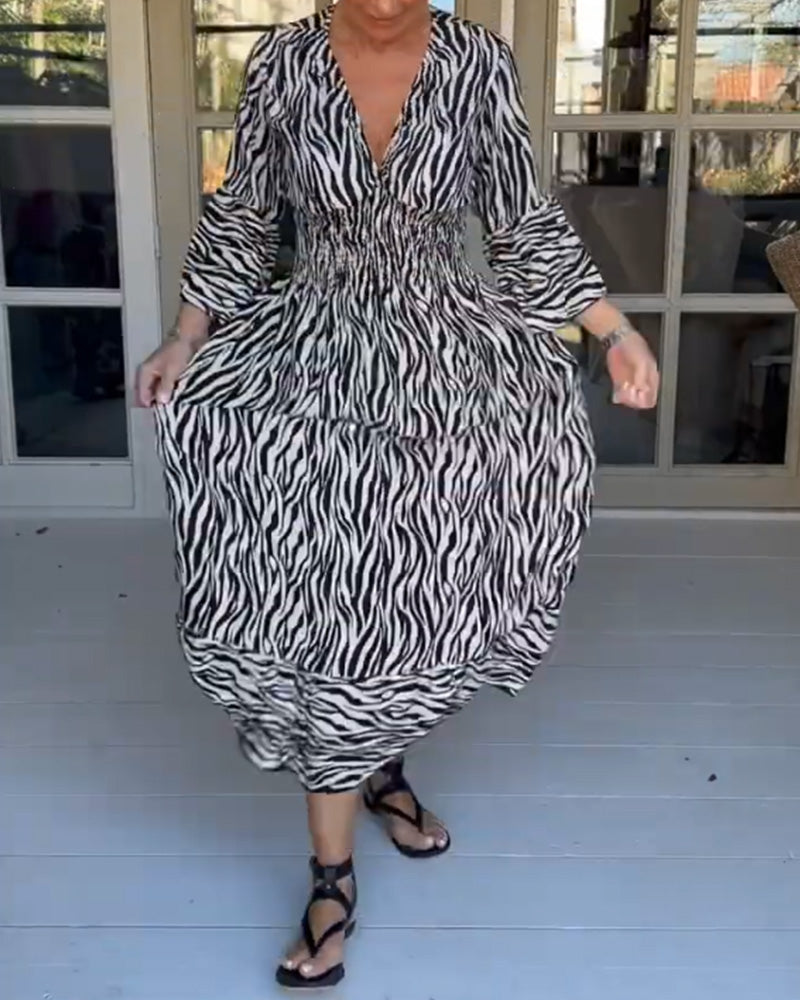 V-Ausschnitt Gestreiftes Druckkleid