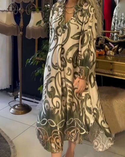 Lässiges und elegantes bedrucktes Kleid