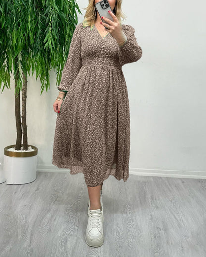 Bedrucktes elegantes Knopfkleid