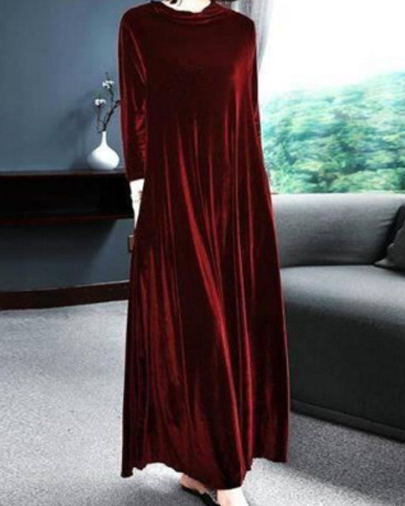 Langärmliges Samtkleid