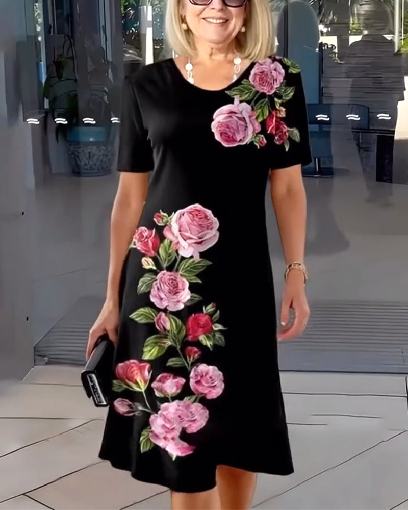 Kurzärmliges Shiftkleid mit Rosenmuster