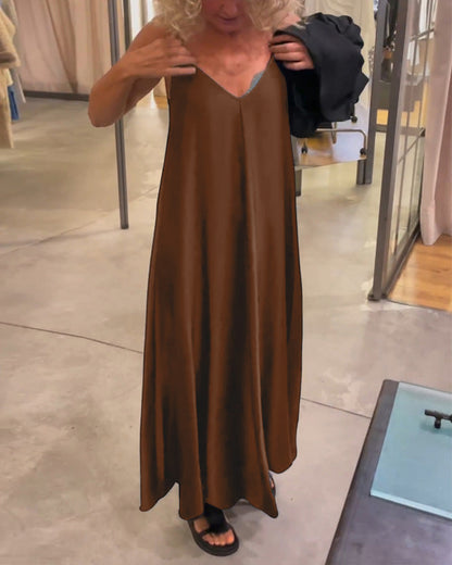 Zweiteiliges Set aus einfarbigem Top und Trägerkleid