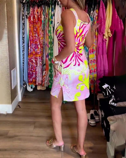 Ärmelloses Blumenkleid über dem Knie