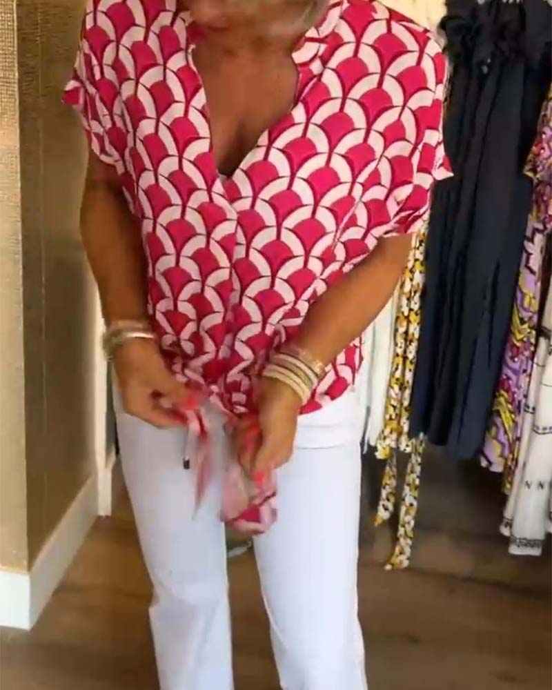 Kurzärmliges V-Ausschnitt bedrucktes Freizeitoberteil