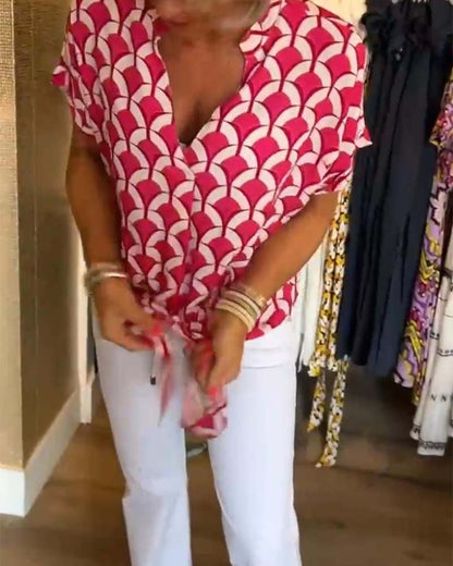 Kurzärmliges V-Ausschnitt bedrucktes Freizeitoberteil