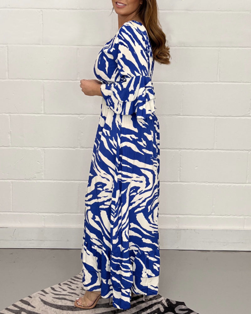 V-Ausschnitt Kleid mit 3/4-Ärmeln