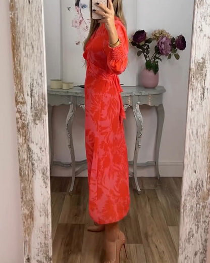 V-Ausschnitt tailliertes bedrucktes Kleid