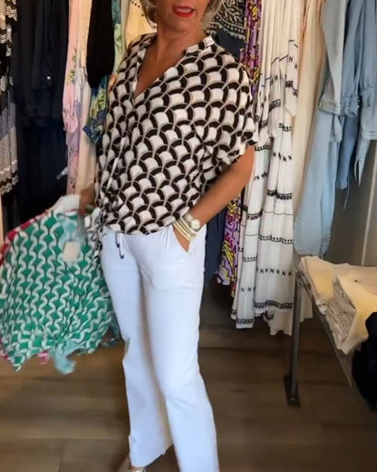 Kurzärmliges V-Ausschnitt bedrucktes Freizeitoberteil