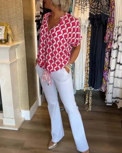 Kurzärmliges V-Ausschnitt bedrucktes Freizeitoberteil