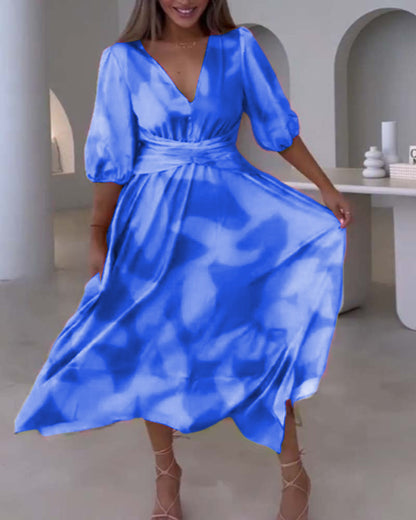 Elegantes Kleid mit tiefem V-Ausschnitt und halben Ärmeln