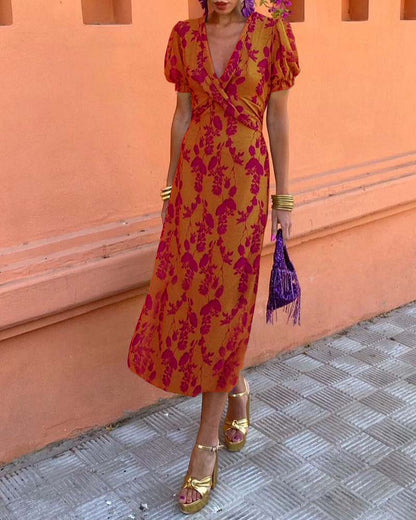 Elegantes Blätterdruck tiefes V-Ausschnitt Puffärmel A-Linie Kleid