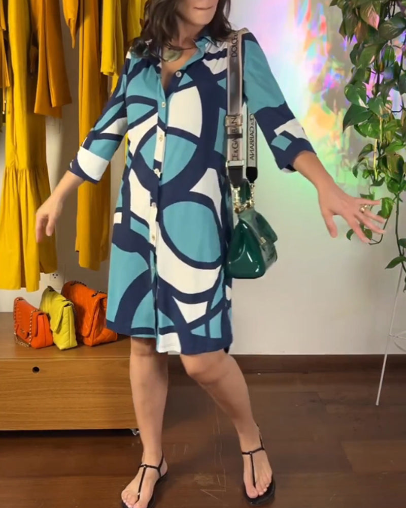 Langärmliges, bedrucktes Hemdkleid