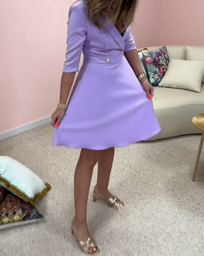 Elegantes Revers-Kleid in einfarbigem V-Ausschnitt