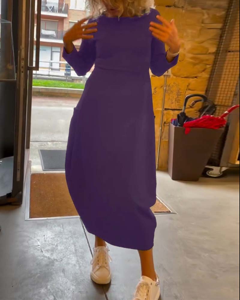 Einfarbiges Rundhalslangarmkleid mit Taschen
