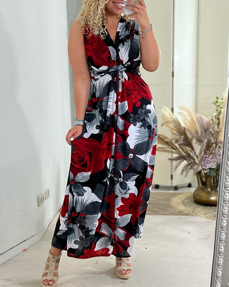 Ärmelloses elegantes Kleid mit floralem Druck und Falten