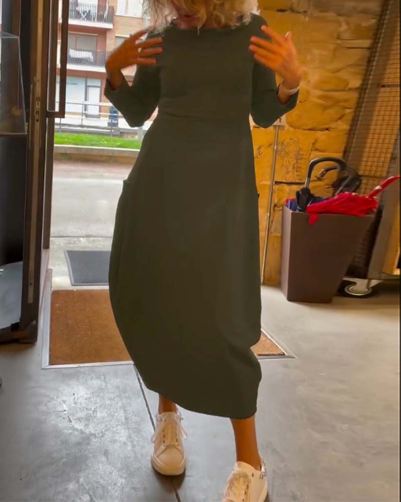 Einfarbiges Rundhalslangarmkleid mit Taschen