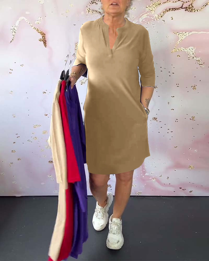 Einfarbiges V-Ausschnitt-Kleid