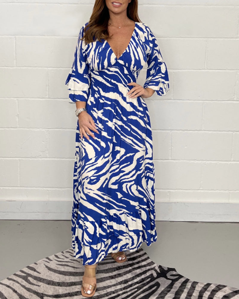 V-Ausschnitt Kleid mit 3/4-Ärmeln