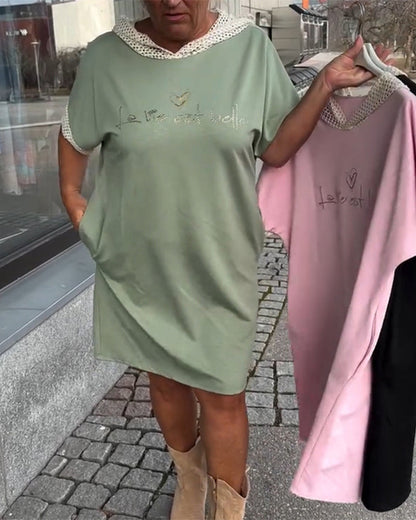 Lässiges, lockeres Kapuzenkleid