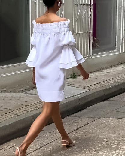 Ein-Schulter-Flare-Ärmel-Kleid