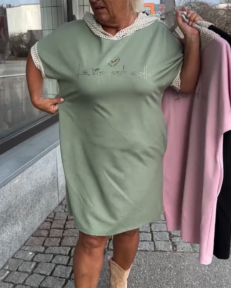 Lässiges, lockeres Kapuzenkleid