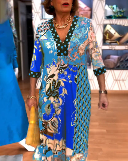 V-Ausschnitt Bedrucktes Schlitzkleid