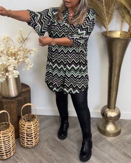 Wellenmuster V-Ausschnitt Kleid