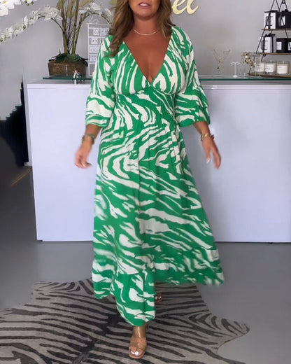 V-Ausschnitt Kleid mit 3/4-Ärmeln