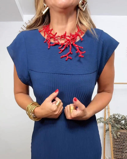 Ärmelloses plissiertes einfaches einfarbiges Kleid