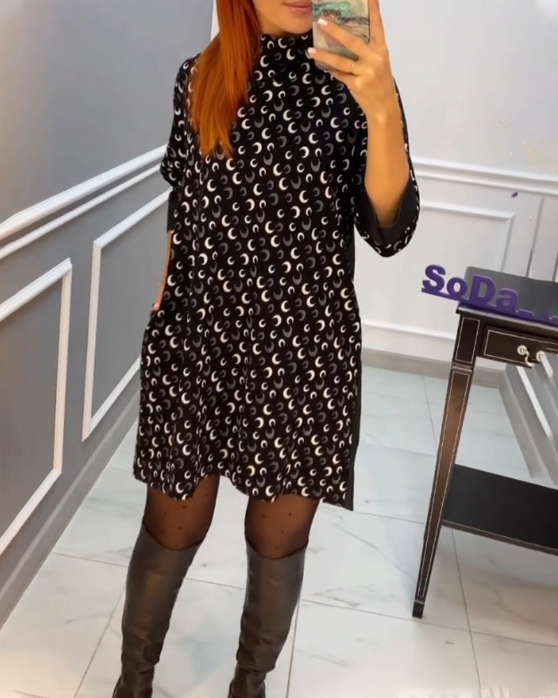 Lässiges Kleid mit Schmetterlingsdruck