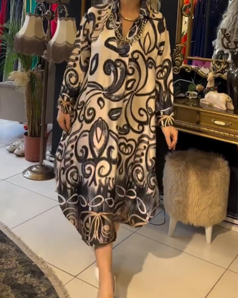 Lässiges und elegantes bedrucktes Kleid