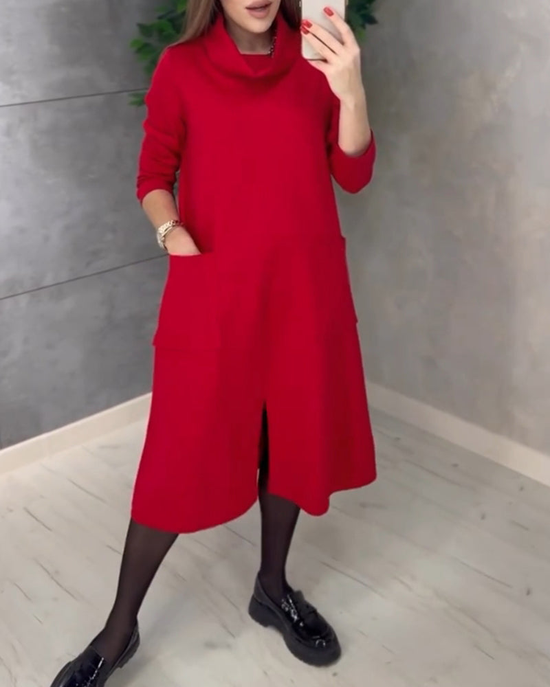 Einfarbiges Turtleneck-Kleid mit Taschen