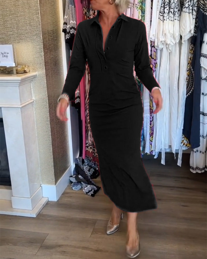 Elegantes Kleid mit Schlitz in einfarbig