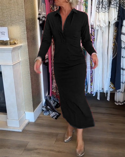 Elegantes Kleid mit Schlitz in einfarbig