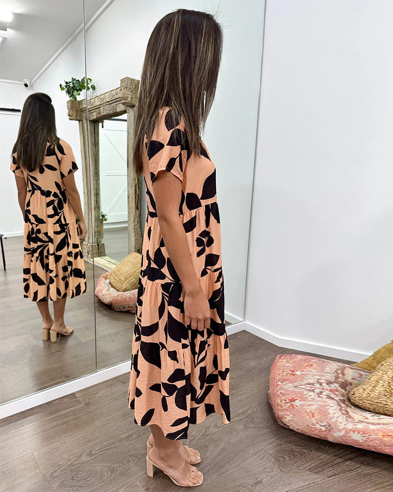 Taschenrevers bedrucktes Kleid