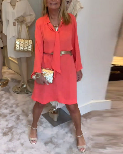 Revers Kleid mit einfarbigem Band