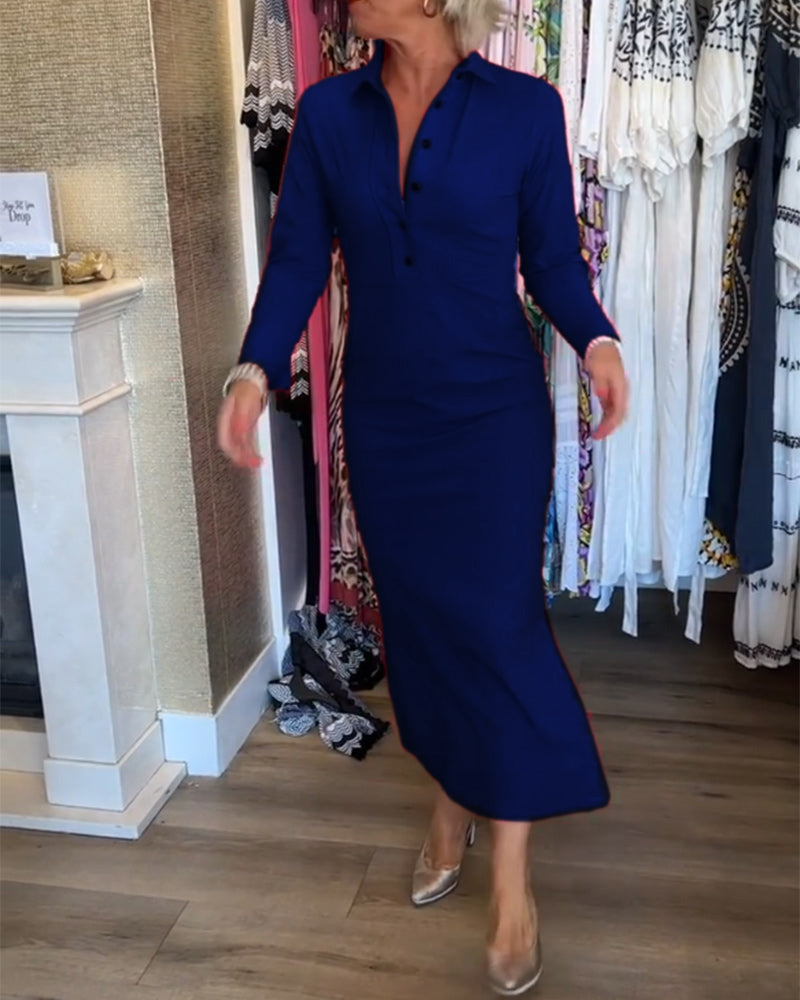 Elegantes Kleid mit Schlitz in einfarbig