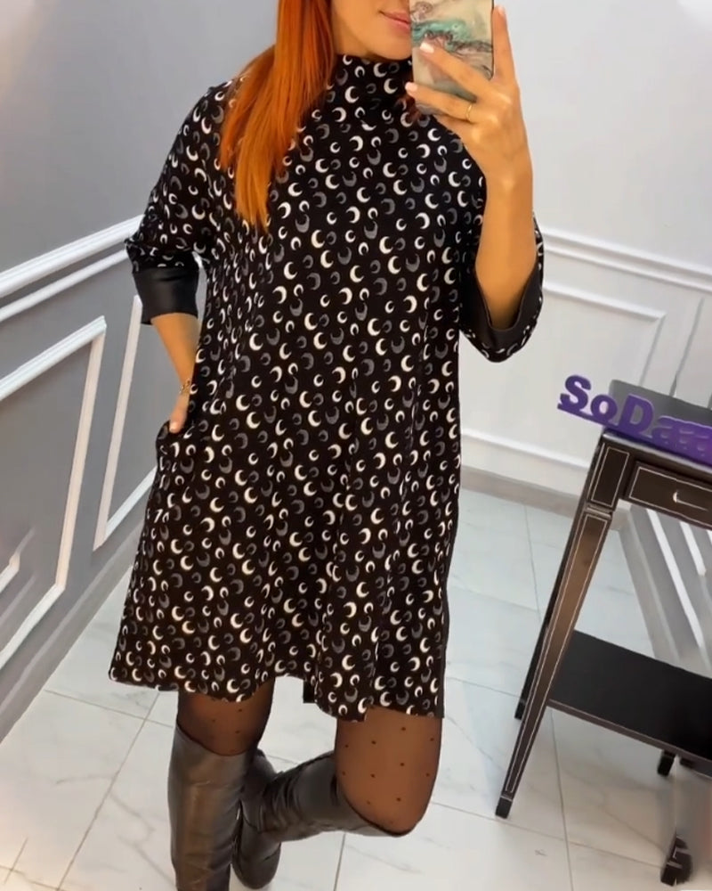 Lässiges Kleid mit Schmetterlingsdruck