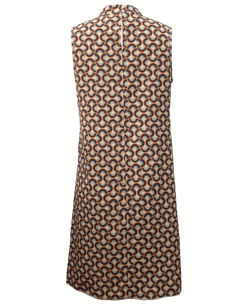 Ärmelloses elegantes Kleid mit Stehkragen