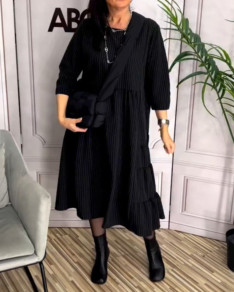 Einfaches Kleid mit Rundhalsausschnitt