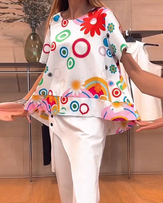 Bedrucktes T-Shirt mit Rundhalsausschnitt und kurzen Ärmeln