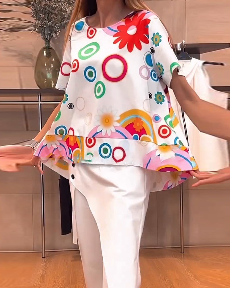 Bedrucktes T-Shirt mit Rundhalsausschnitt und kurzen Ärmeln