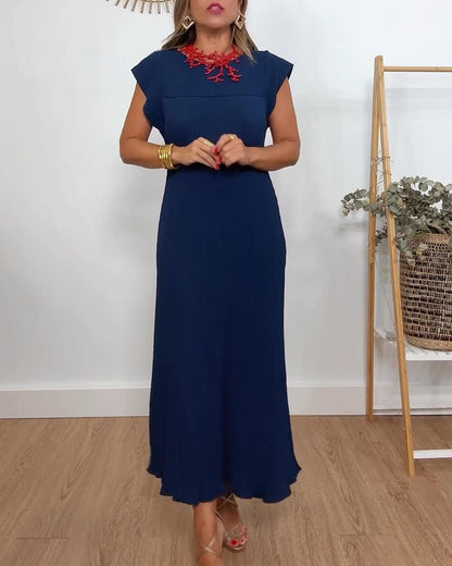 Ärmelloses plissiertes einfaches einfarbiges Kleid